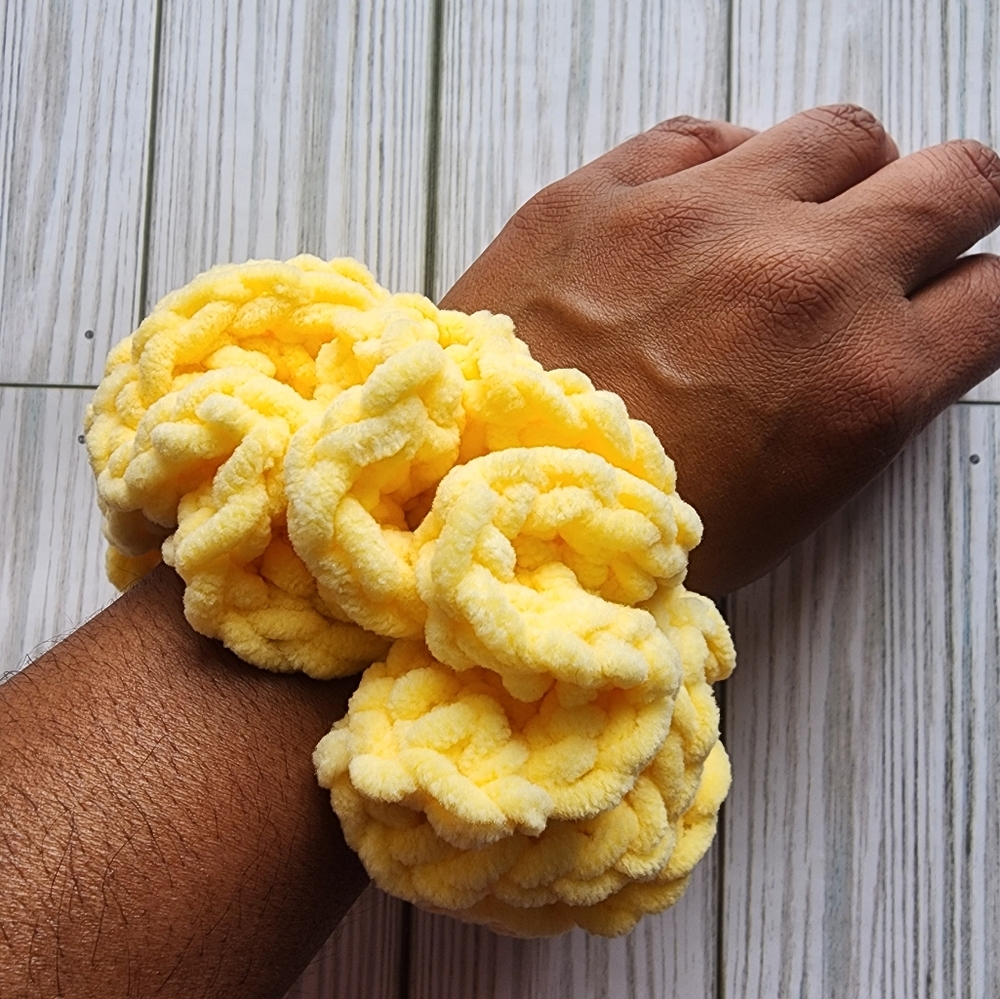 XXL Super Plush Crochet Scrunchie